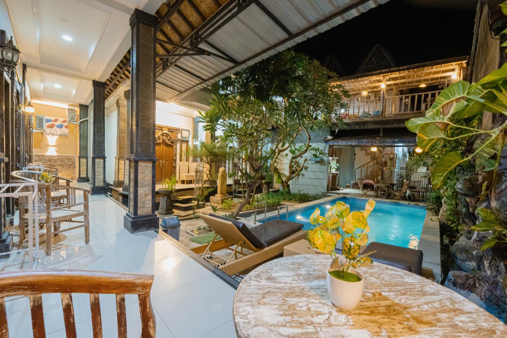 The Mel Homestay Batununggul Exteriör bild