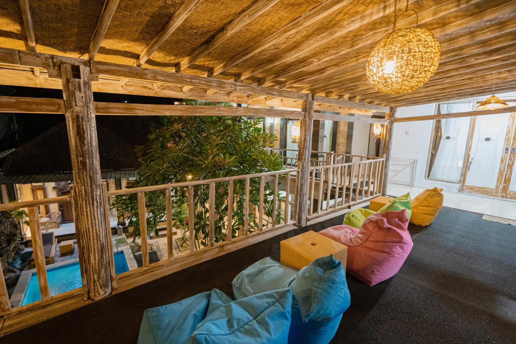 The Mel Homestay Batununggul Exteriör bild