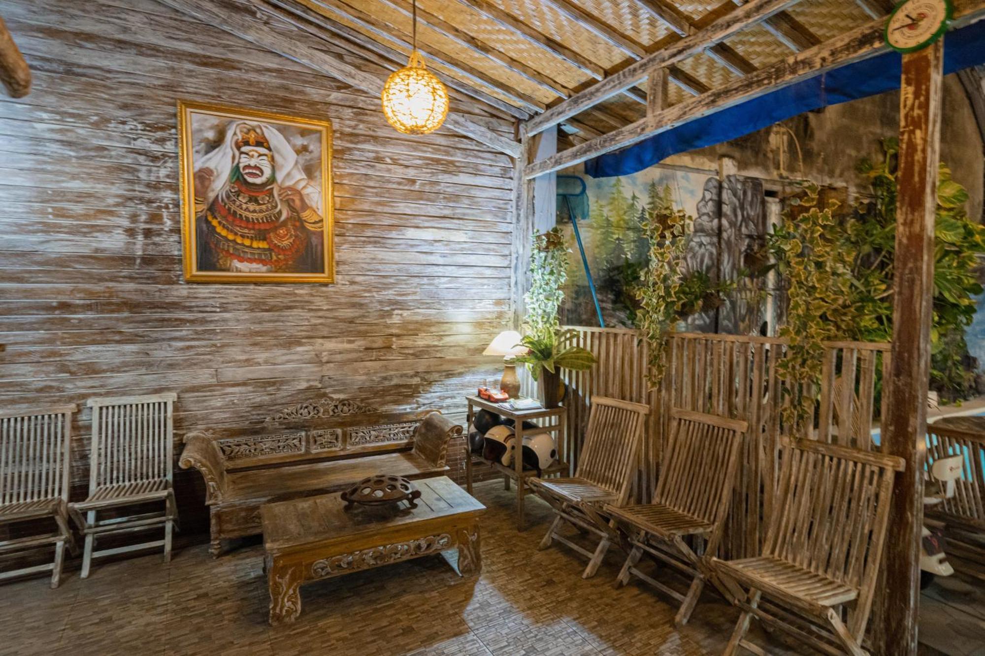 The Mel Homestay Batununggul Exteriör bild
