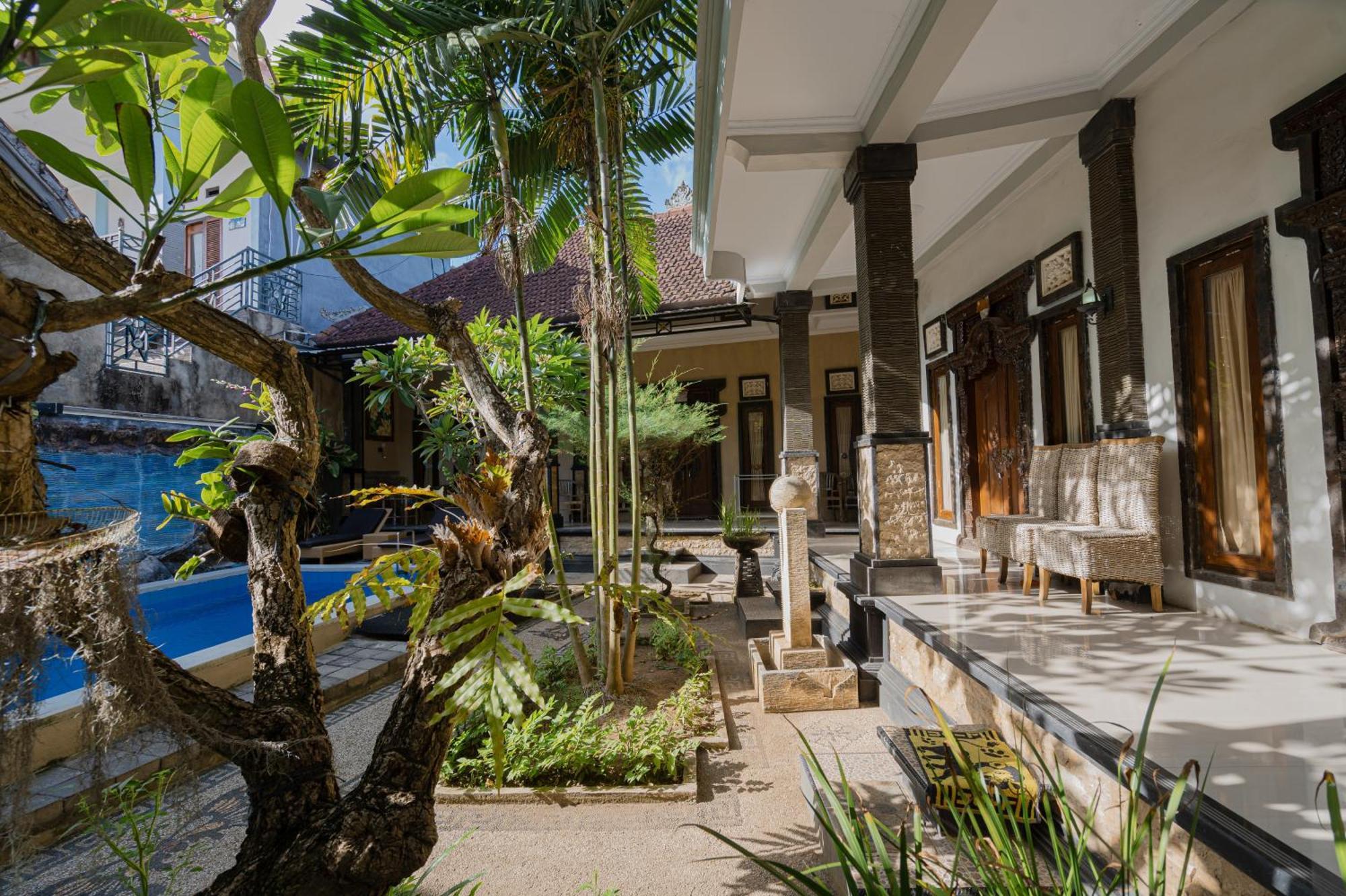 The Mel Homestay Batununggul Exteriör bild