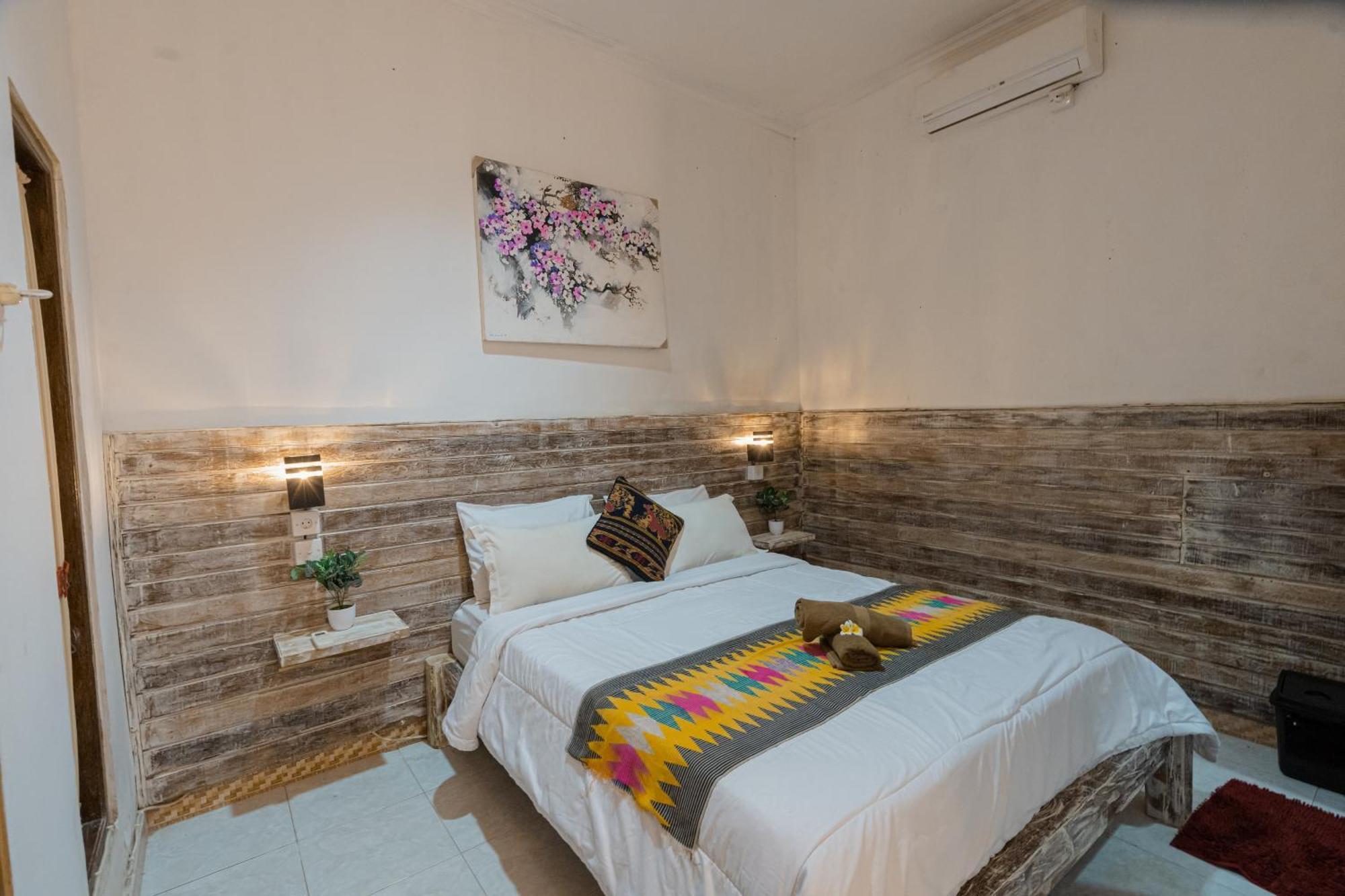 The Mel Homestay Batununggul Exteriör bild